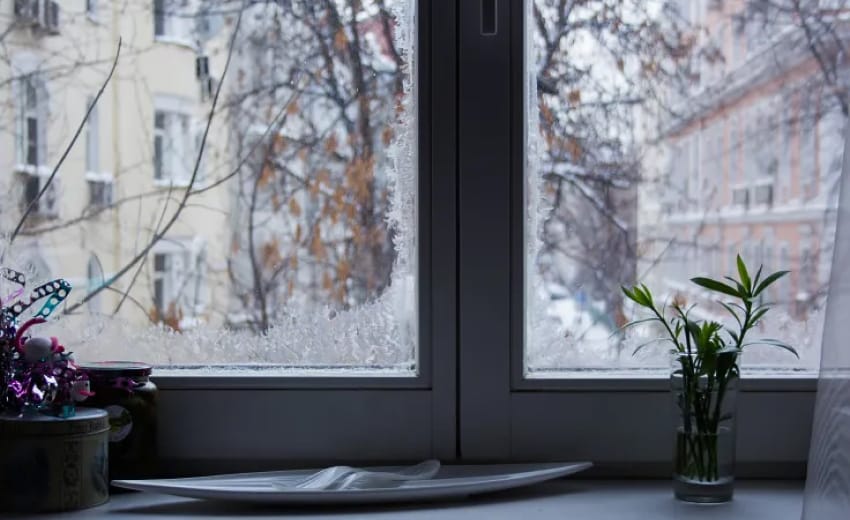 Як бюджетно захистити вікна та оселю від промерзання? 